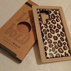 Casely Bold Galaxy S22 Ultra Animal Print Case